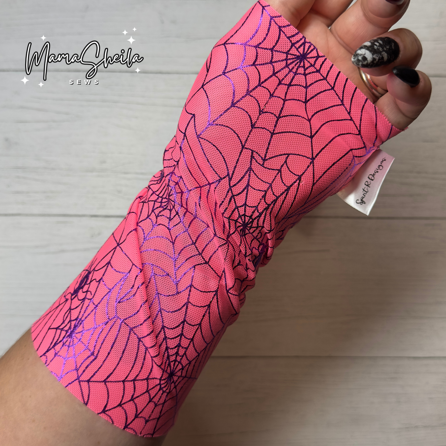 Pink Widow